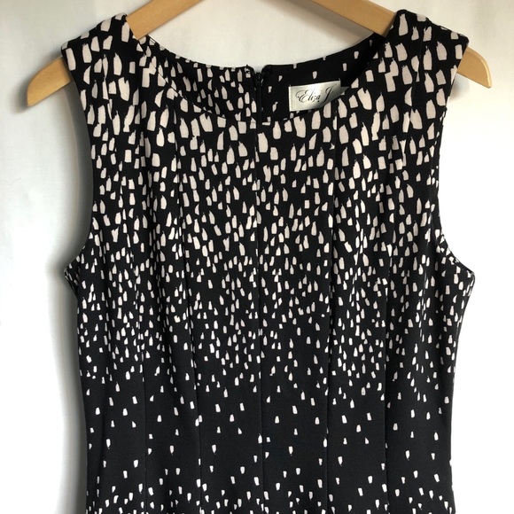 Fit & flare knee length sleeveless Eliza J dress - Picture 2 of 8